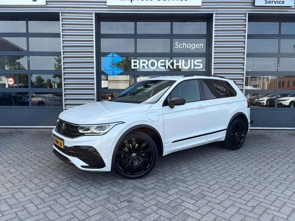 Volkswagen Tiguan (2023) — foto 1