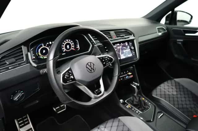 Volkswagen Tiguan (2023) thumbnail 22