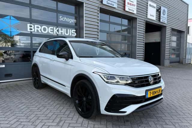 Volkswagen Tiguan (2023) thumbnail 4