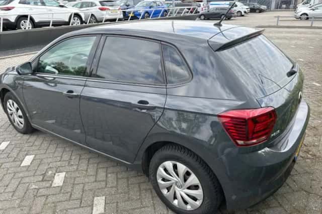 Volkswagen Polo (2018) thumbnail 3