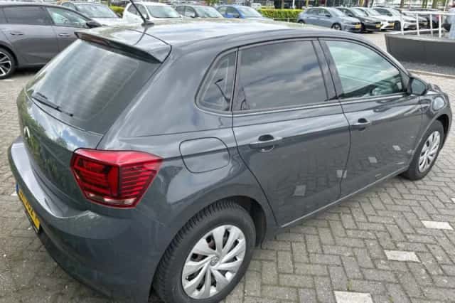 Volkswagen Polo (2018) thumbnail 4