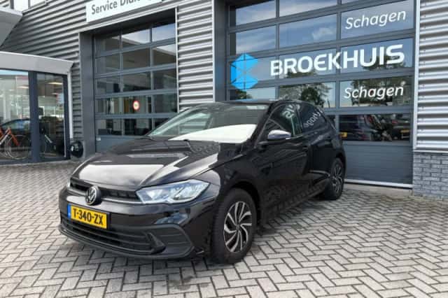 Volkswagen Polo (2023) thumbnail 2