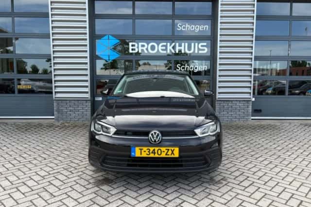 Volkswagen Polo (2023) thumbnail 3