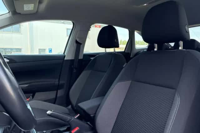 Volkswagen Taigo (2022) thumbnail 10