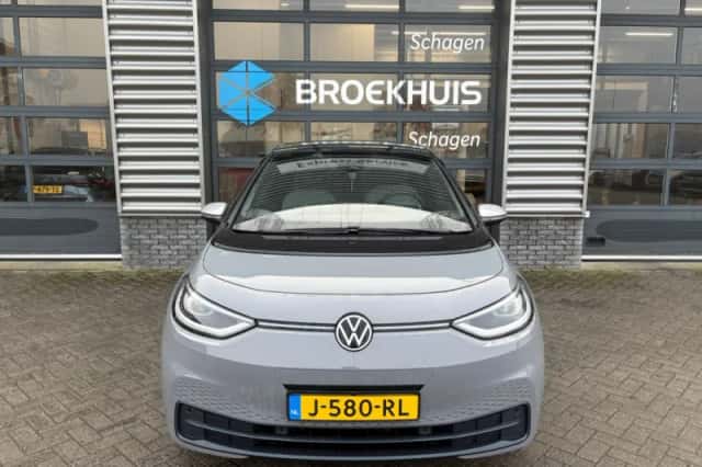 Volkswagen ID.3 (2020) thumbnail 2