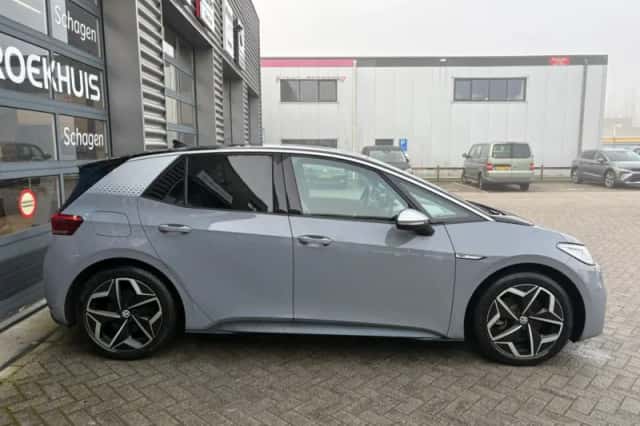 Volkswagen ID.3 (2020) thumbnail 5