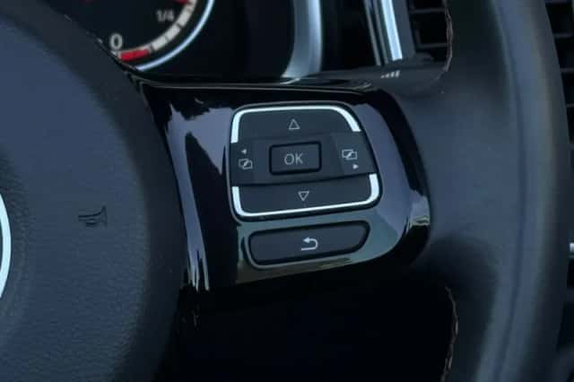 Volkswagen Beetle (2014) thumbnail 16