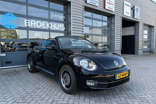 Volkswagen Beetle (2014) thumbnail 5