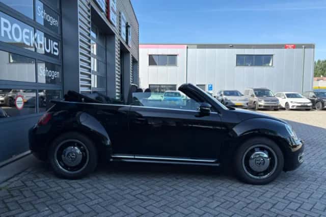 Volkswagen Beetle (2014) thumbnail 6