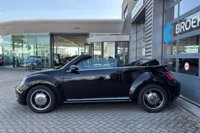 Volkswagen Beetle (2014) thumbnail 7