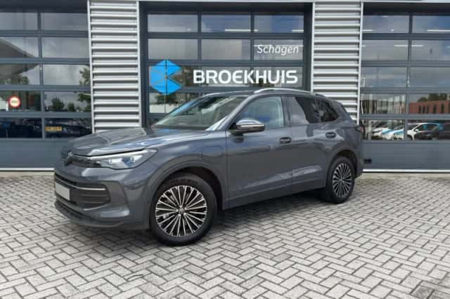 Volkswagen Tiguan (2025)