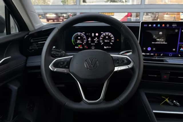 Volkswagen Tiguan (2025) thumbnail 13