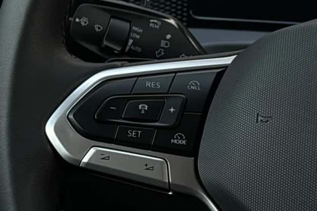 Volkswagen Tiguan (2025) thumbnail 14