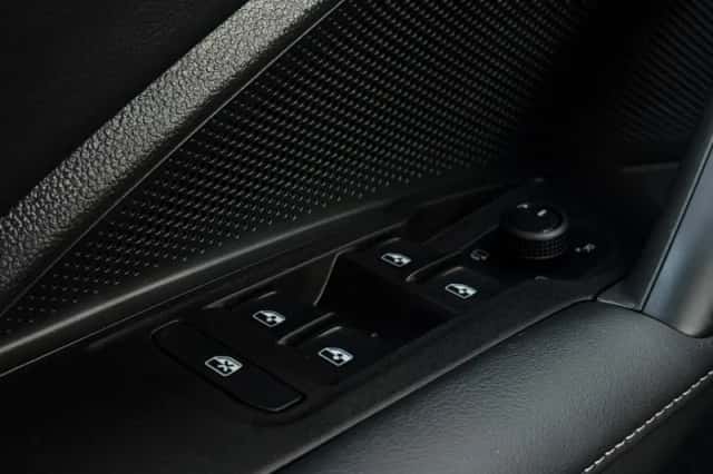 Volkswagen Tiguan (2025) thumbnail 19