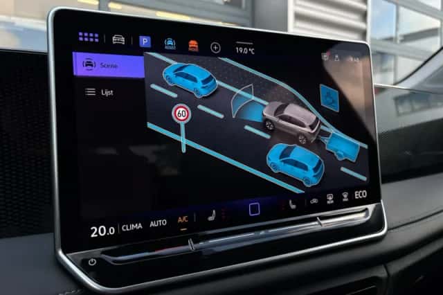 Volkswagen Tiguan (2025) thumbnail 24