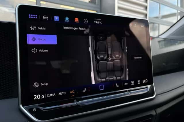Volkswagen Tiguan (2025) thumbnail 33