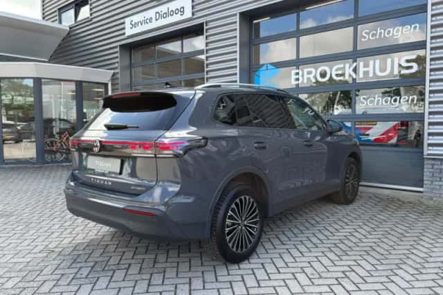 Volkswagen Tiguan (2025) thumbnail 7
