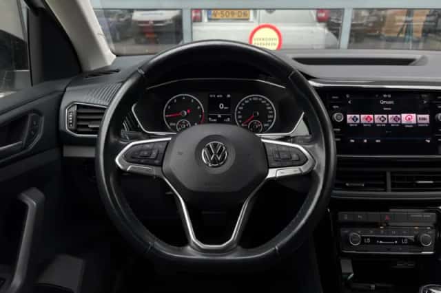 Volkswagen T-Cross (2019) thumbnail 12