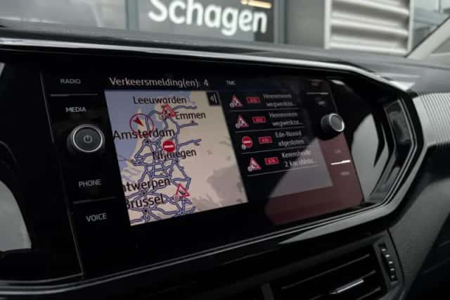 Volkswagen T-Cross (2019) thumbnail 18