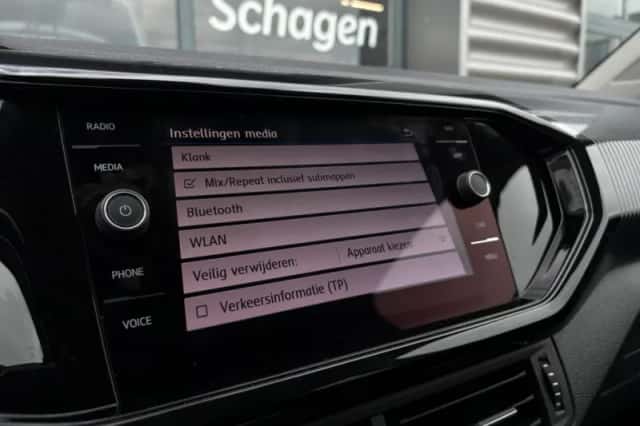 Volkswagen T-Cross (2019) thumbnail 19
