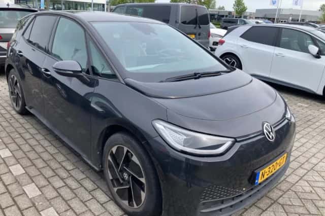 Volkswagen ID.3 (2021) thumbnail 2