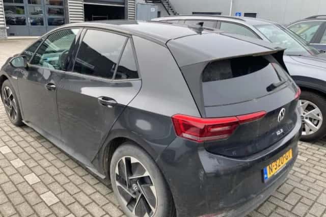 Volkswagen ID.3 (2021) thumbnail 3