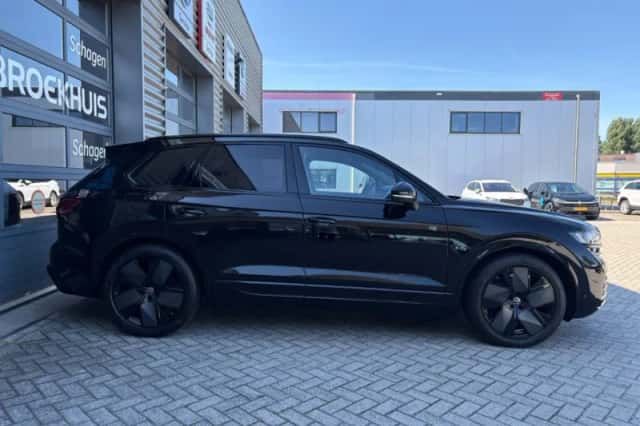 Volkswagen Touareg (2025) thumbnail 5