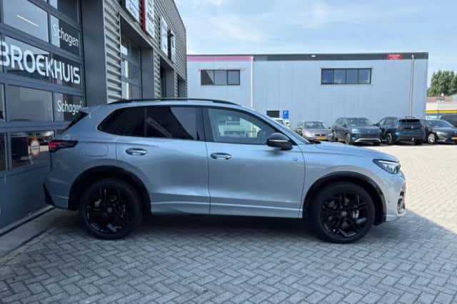 Volkswagen Tiguan (2026) thumbnail 5