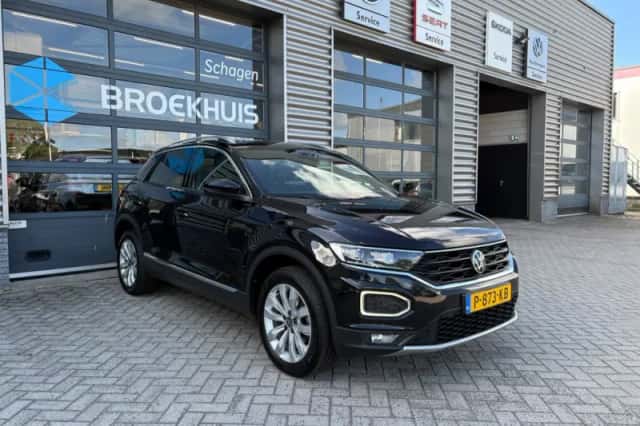 Volkswagen T-Roc (2022) thumbnail 4