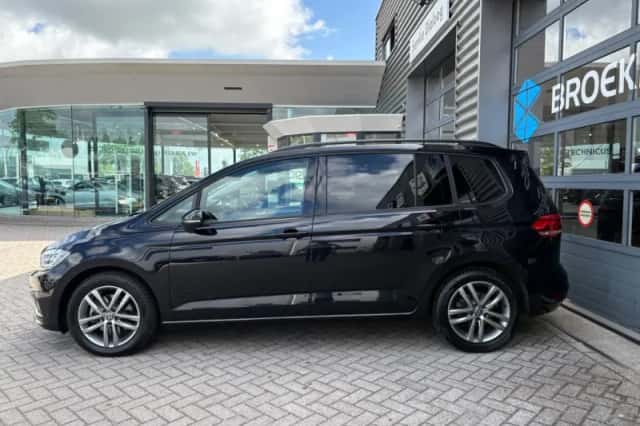 Volkswagen Touran (2024) thumbnail 6