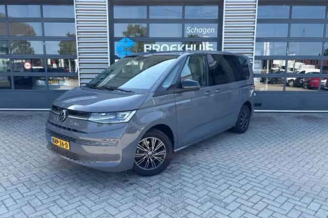 Volkswagen Multivan (2023) thumbnail 1