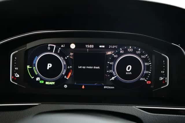 Volkswagen Passat (2023) thumbnail 6