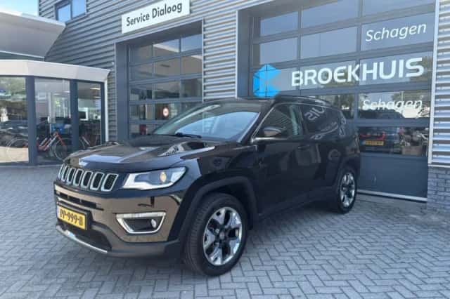 Jeep Compass (2017) thumbnail 2
