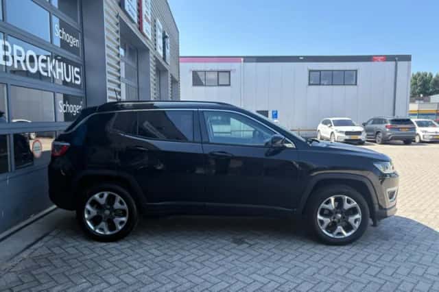 Jeep Compass (2017) thumbnail 5