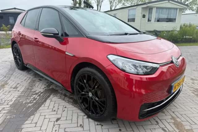 Volkswagen ID.3 (2021) thumbnail 2