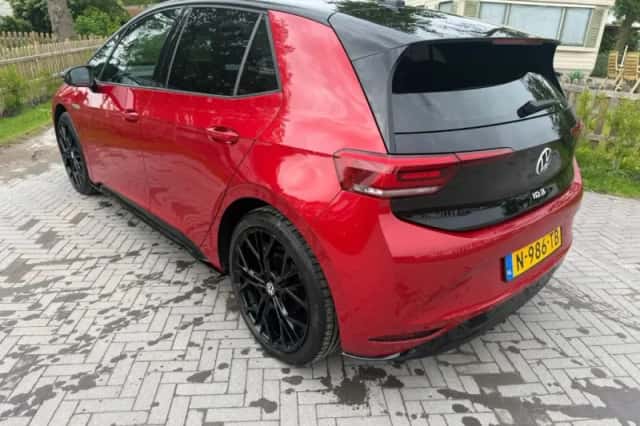 Volkswagen ID.3 (2021) thumbnail 3