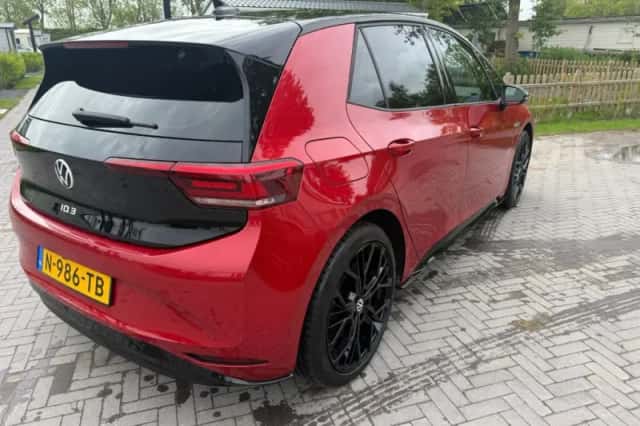 Volkswagen ID.3 (2021) thumbnail 4