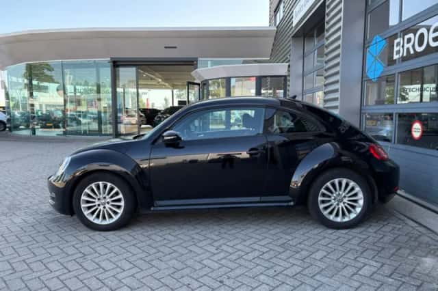 Volkswagen Beetle (2014) thumbnail 6