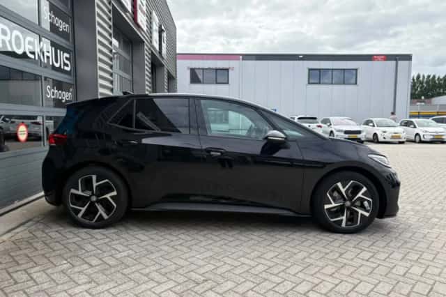 Volkswagen ID.3 (2026) thumbnail 5