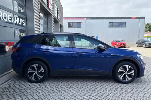 Volkswagen ID.4 (2023) thumbnail 5