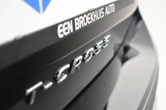 Volkswagen T-Cross (2026) thumbnail 2