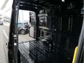 Volkswagen Crafter (2024) thumbnail 17