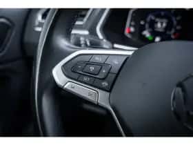 Volkswagen Tiguan (2023) thumbnail 28