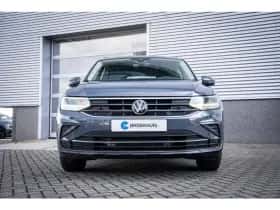 Volkswagen Tiguan (2023) thumbnail 4