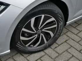 Volkswagen Polo (2024) thumbnail 3
