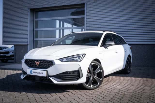 CUPRA Leon Sportstourer (2024) thumbnail 1