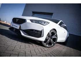 CUPRA Leon Sportstourer (2024) thumbnail 3