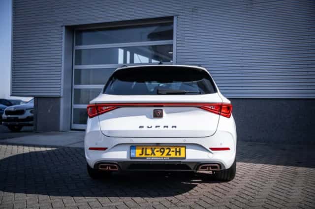 CUPRA Leon Sportstourer (2024) thumbnail 7