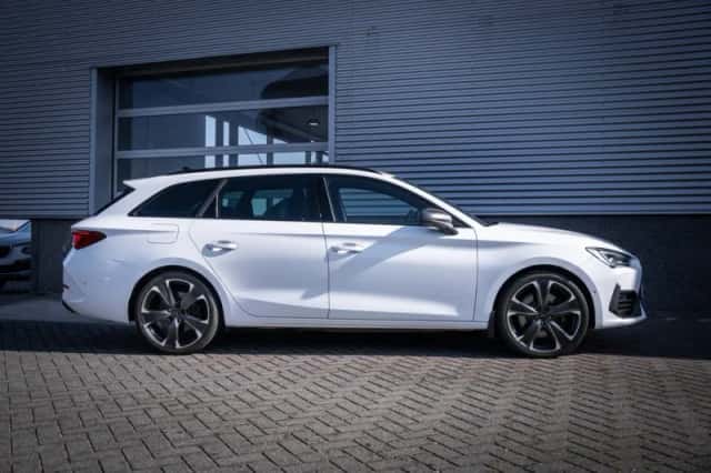 CUPRA Leon Sportstourer (2024) thumbnail 9