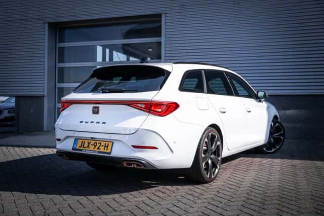 CUPRA Leon Sportstourer (2024) thumbnail 10